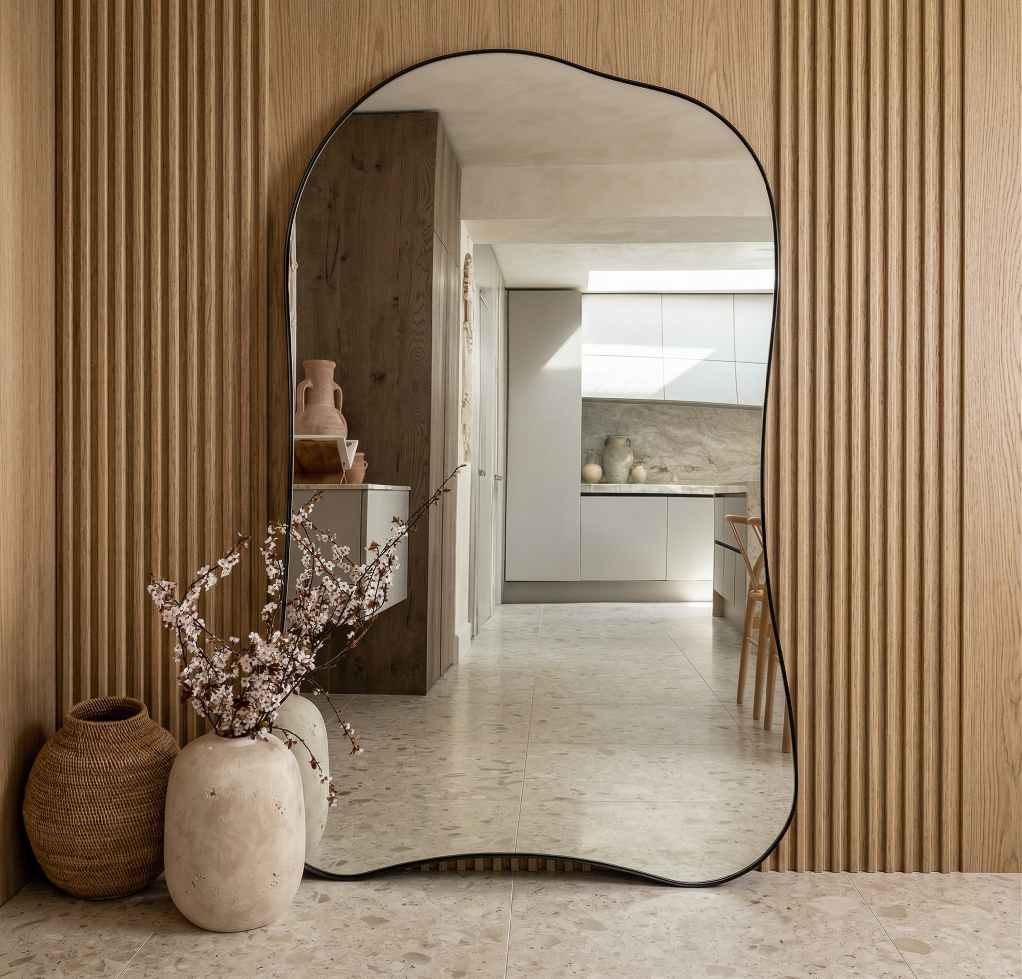 Arcuvar Mirror